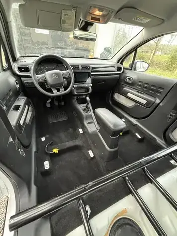 nettoyage intérieur voiture Bouloire-5