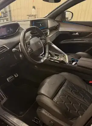 nettoyage intérieur voiture à La Ferté-Bernard - image 3