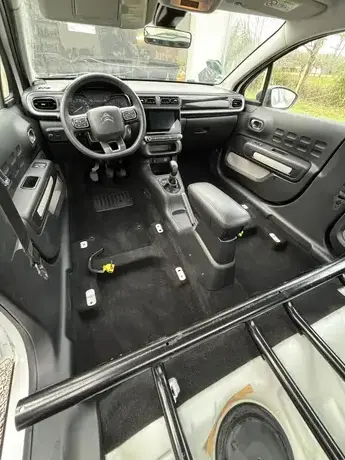 nettoyage intérieur voiture à Saint-Calais - image 3