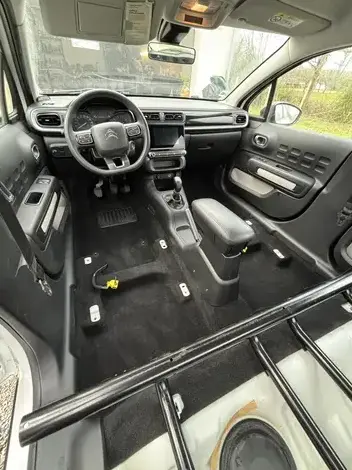 nettoyage intérieur voiture Vibraye-1