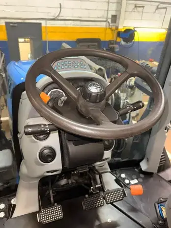 nettoyage tracteur à Nogent-le-Rotrou - image 2